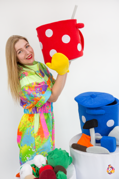 Pots of vegetables Game prop
