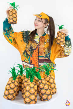 Pineapples Game prop