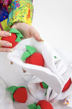 Dumplings with strawberries Game prop
