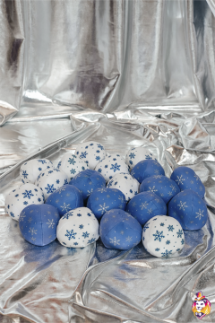 Snowballs Game prop